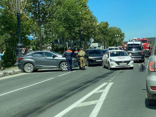 «Жестко»: серьезное ДТП с участием Lexus произошло в Южно-Сахалинске