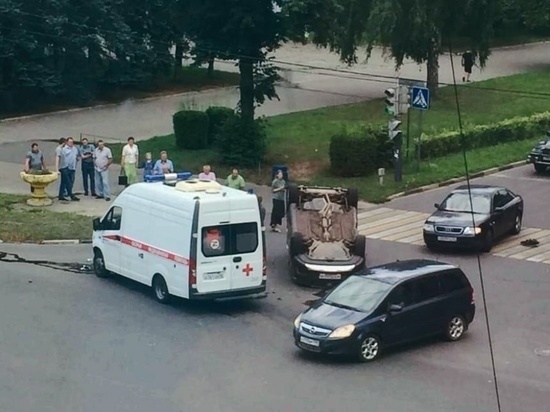 В Железногорске в ДТП с каретой скорой помощи ранены водитель и два медика