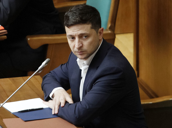 Президент Украины застрял между Лиз Трасс и спецслужбами