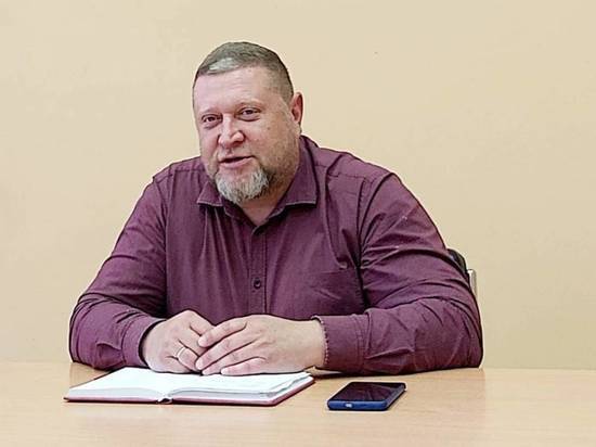 Андрей Устинов остается на посту главы Любытинского района