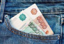 Как выяснили полицейские, в декабре 2021 года кассир одного из магазинов обнаружила поддельную купюру номиналом 5 тысяч рублей