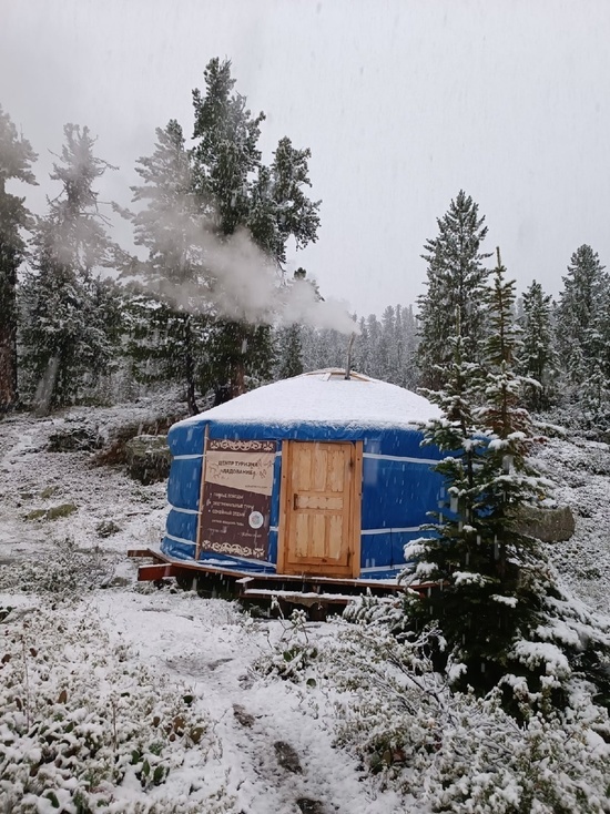 В Красноярском природном парке «Ергаки» выпал первый летний снег