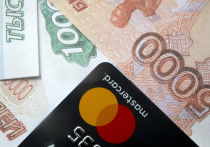 В России растет общая задолженность граждан по кредитным картам