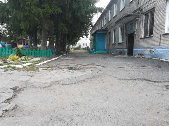 Похороны погибшей в детском саду девочки на самокате пройдут 20 августа в Новосибирске