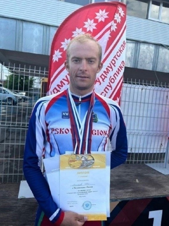 Великолукский велогонщик завоевал золото на Чемпионате России