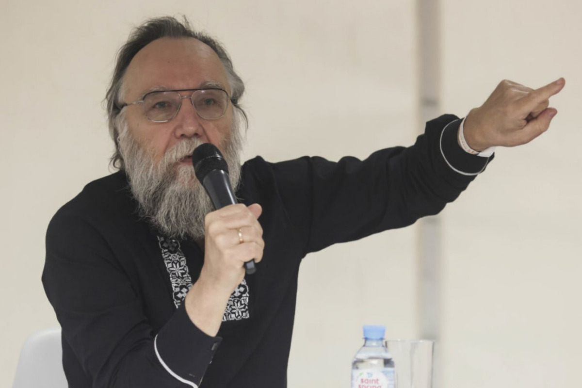 Александр дугин биография личная жизнь семья