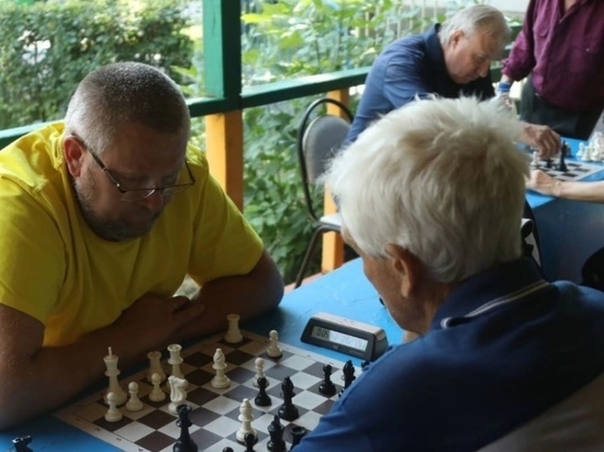Мичуринцы провели соревнования по быстрым шахматам
