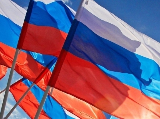 Забег с триколором пройдет в Мурманске в честь Дня флага