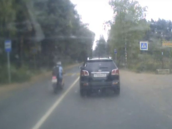 Грубое нарушение правил чуть не привело к трагедии на дороге в Тверской области