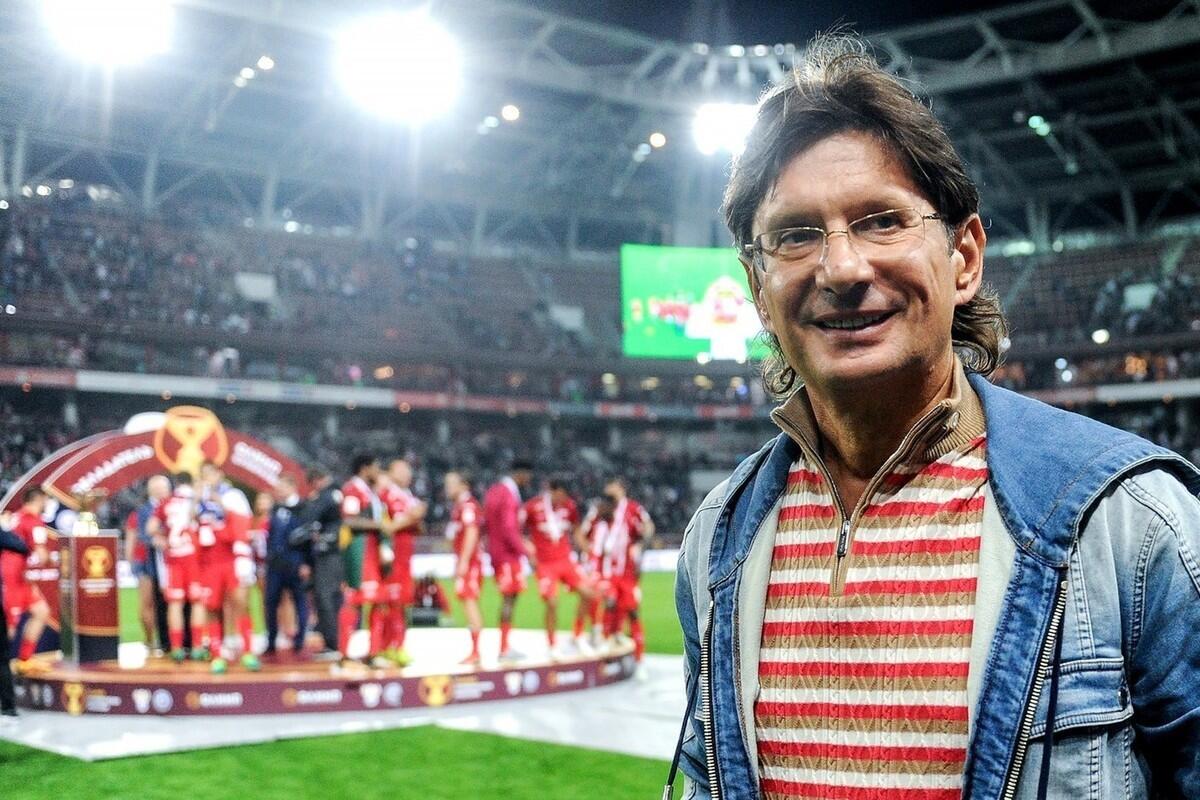 Теперь клубом будет управлять компания "Лукойл"