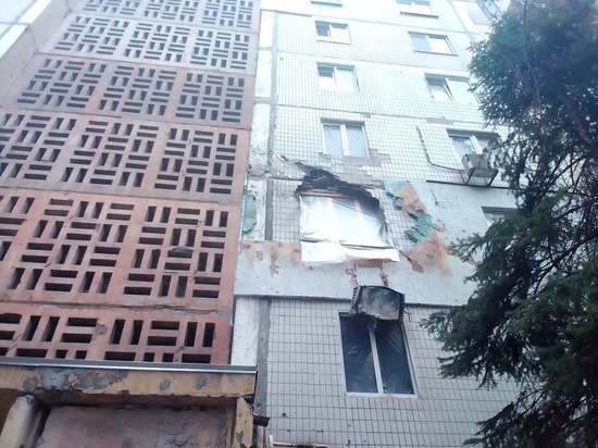 Центр Донецка начали восстанавливать после обстрелов