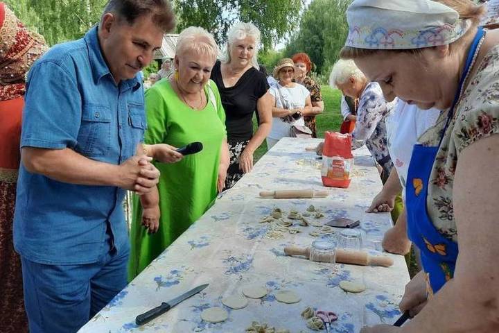 В Костроме отпраздновали Яблочный Спас
