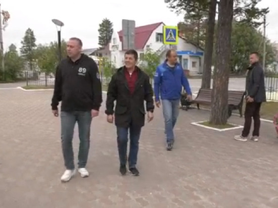 Глава Ямала пообещал жителям Пурпе четырехполосную дорогу и новый железнодорожный вокзал