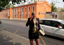 Очередной раунд выяснения отношений между балериной Анастасией Волочковой и эстрадной певицей, экс-солисткой ансамбля «Стрелки» Екатериной Любомской состоялся 22 августа в Тверском районном суде