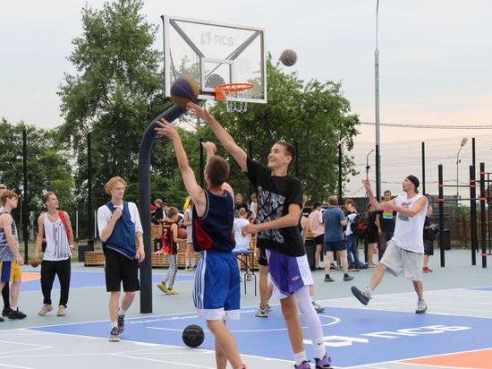 В Архангельске ПСБ открыл самый северный Центр уличного баскетбола