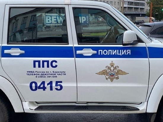  В барнаульской многоэтажке нашли труп мужчины