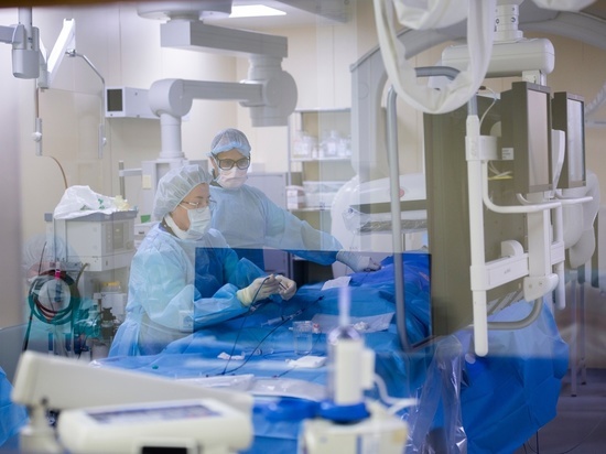 Уникальную операцию на легочной артерии 2-летнего ребенка провели в Новосибирске