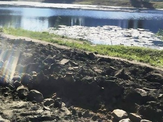 В Ярославле разрушили старинную мостовую