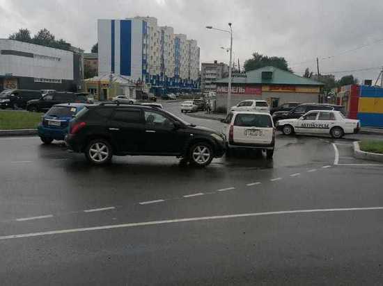 Женщина пострадала в ДТП на перекрестке Ленина — Украинская в Южно-Сахалинске