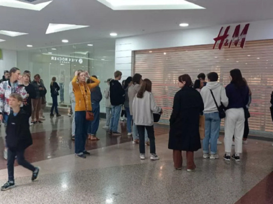 Барнаульцы хлынули в открывшиеся магазины H&M