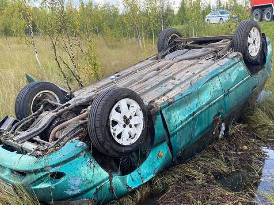 Вылетел с дороги: под Ноябрьском в ДТП погиб водитель иномарки