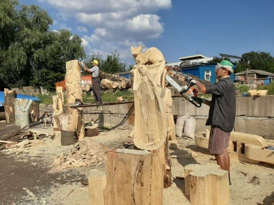 Уфимские улицы украсят скульптуры из дерева