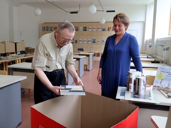 В Выборге начали собирать книги для библиотеки подшефного Енакиево