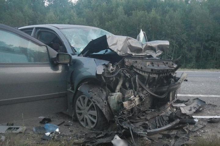 Костромские трагедии: один погиб и пятеро травмированы в столкновении двух «Рено» на трассе Р-243