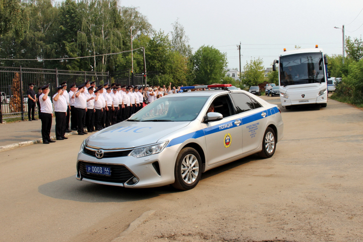 Сводный отряд костромской полиции отправился в очередную командировку на Северный Кавказ
