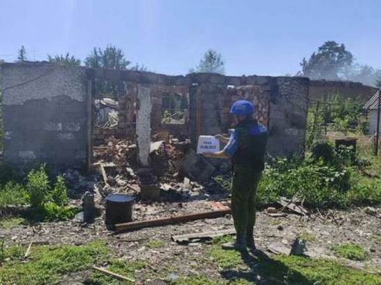 Здание МЧС, Дворец культуры и жилые дома разрушены при обстреле ЛНР