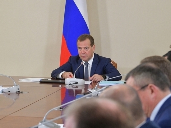Дмитрий Медведев возглавит оргкомитет по подготовке к 80-летию Победы в Курской битве