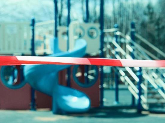 Жители Омска возмутились из-за сноса популярной детской площадки на бульваре Победы