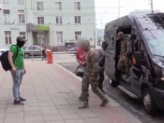 ФСБ: задержанный агент "Азова" пытался взорвать объект Балтийского флота