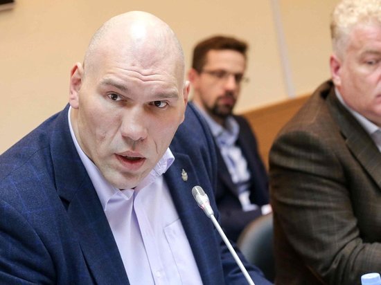 Депутат Госдумы Николай Валуев решил войти в общественный штаб по реновации хрущевок в Петербурге