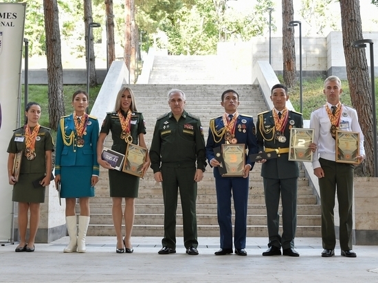 В Армении наградили победителей конкурса «Воин мира»