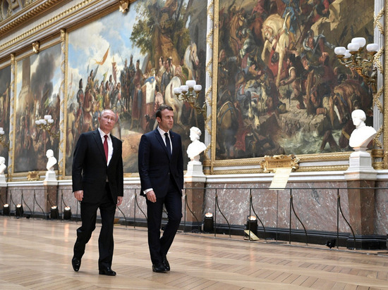 Французский обозреватель пояснил, почему Путин не доверяет Макрону
