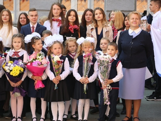 Выплата 10000 рублей на детей к школе: куда подавать заявление и когда перечислят деньги