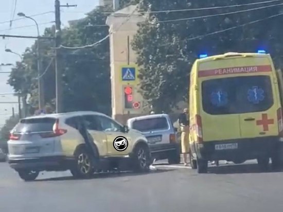 В центре Пензы образовалась пробка из-за аварии