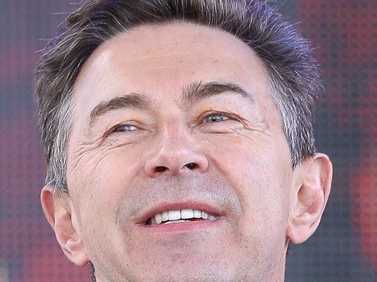 Представитель Сюткина объяснил исполнение им песни "Московский бит" без упоминания Киева