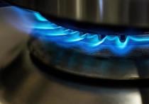 Цена газовых фьючерсов на торгах в Европе снизилась после скачка выше $3500 за тысячу кубометров, зафиксированного в пятницу впервые с марта