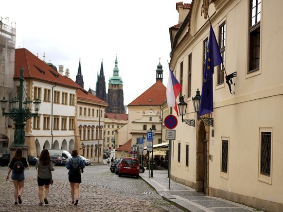 Чешский министр предупредил об угрозе революции в Евросоюзе