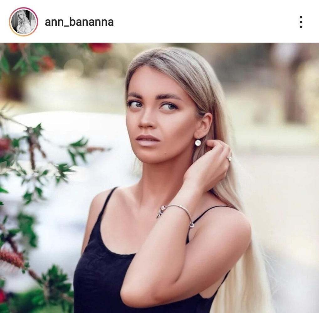 Жена Большунова родила лыжнику дочь: фото счастливой мамы