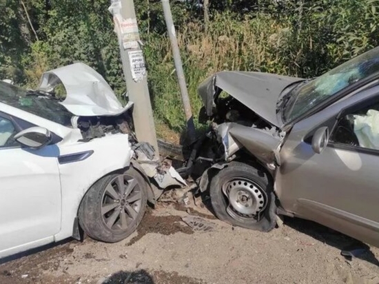 Два автомобиля столкнулись на объездной Ижевска