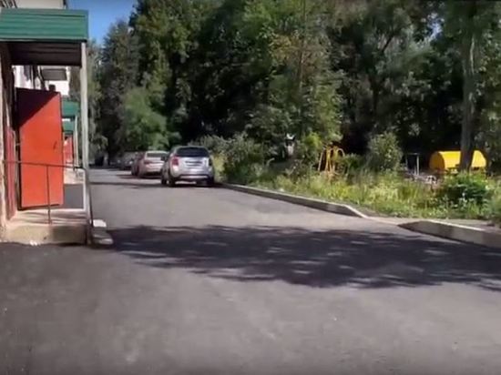 В Орле изменили внешний облик двух дворовых территорий