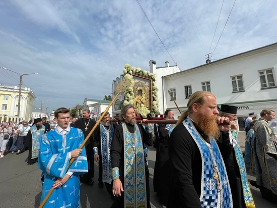 https://static.mk.ru/upload/entities/2022/08/29/14/articles/detailPicture/b7/a6/d6/6b/f03d4c0106472286893713bd3da2ead4.jpg