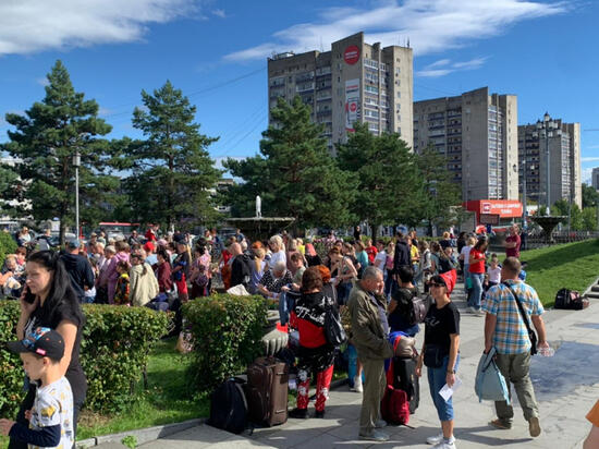 Дети-инвалиды из Хабаровского края отправились в загородный лагерь на берегу Японского моря