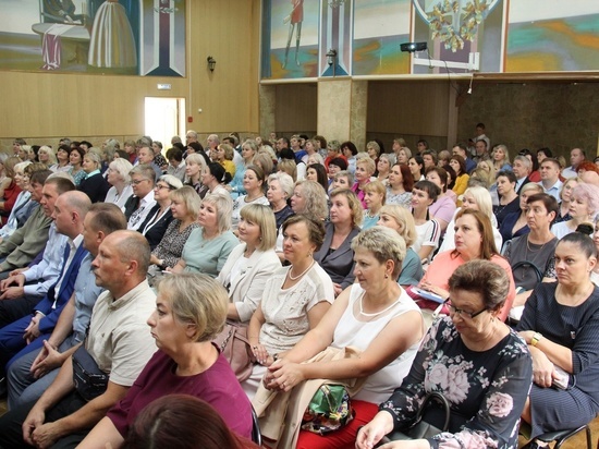 В Орле в новом формате прошёл открытый педсовет
