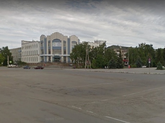 Шадринскому депутату грозит штраф за одиночный пикет во время Дня города
