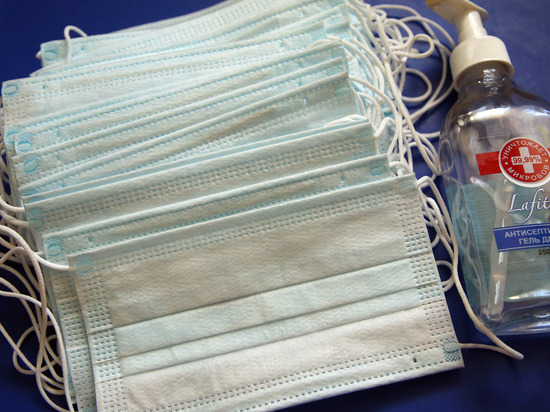 Вирусолог Бутенко призвал вернуть в России удаленку