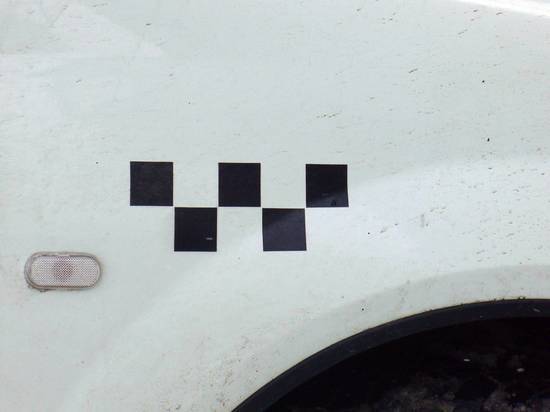 Белгородке грозит до шести лет колонии за поездки на корпоративном такси после увольнения